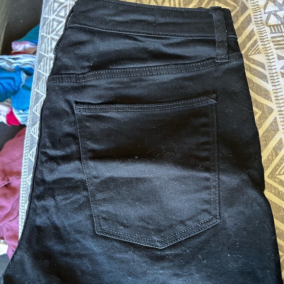 Assorted Denim Jeans Collection - Picture 3 of 4